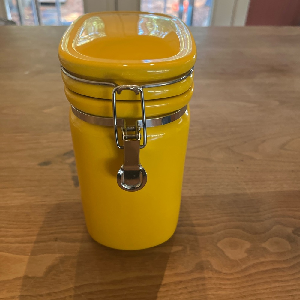 Sealed Tea/Coffee Canister with rectangular top.  Sunny yellow 8” tall - Picture 3 of 7